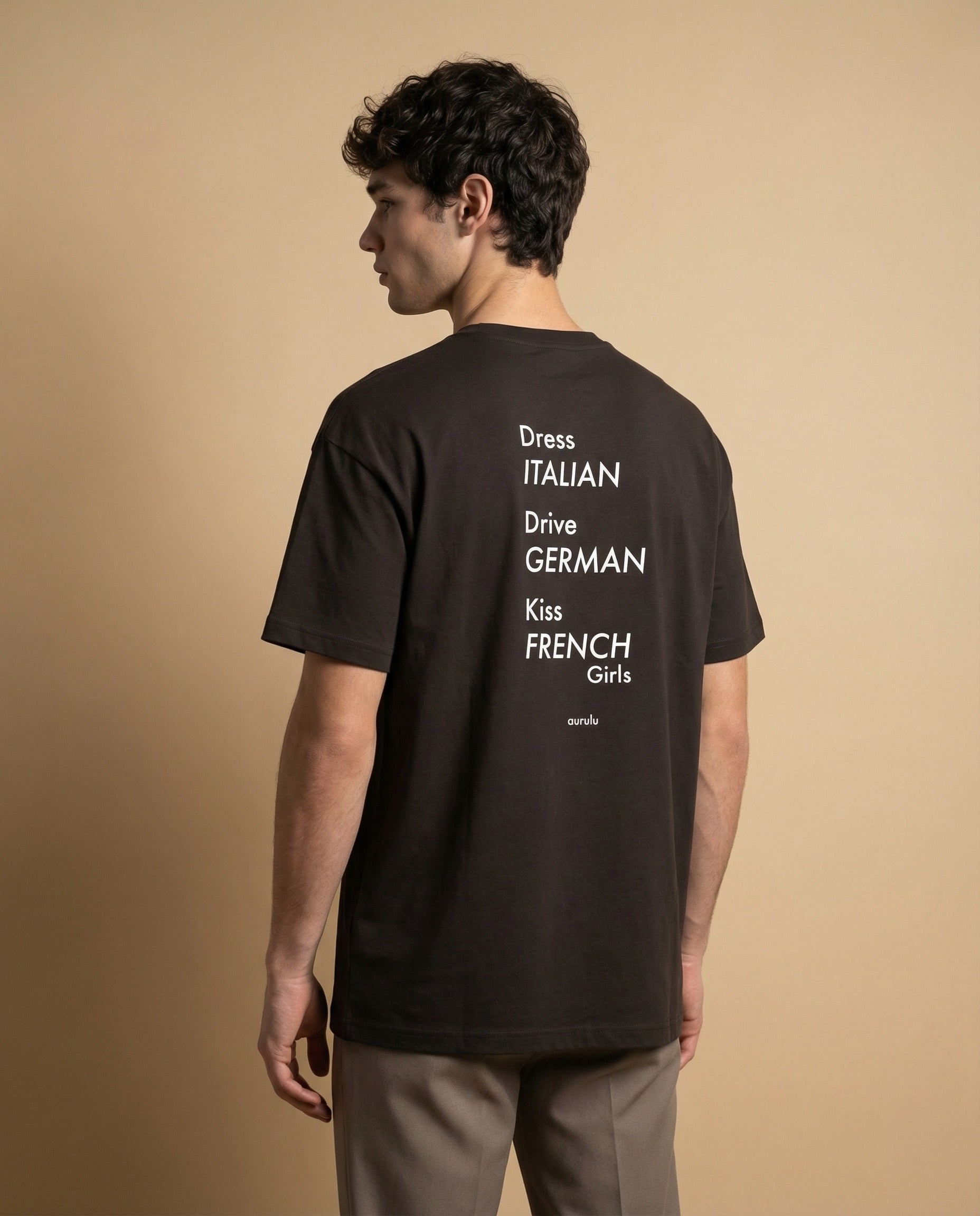 Italian oversized men's T-shirt by Aurulu with print design, made from comfortable material, shown in a casual style.