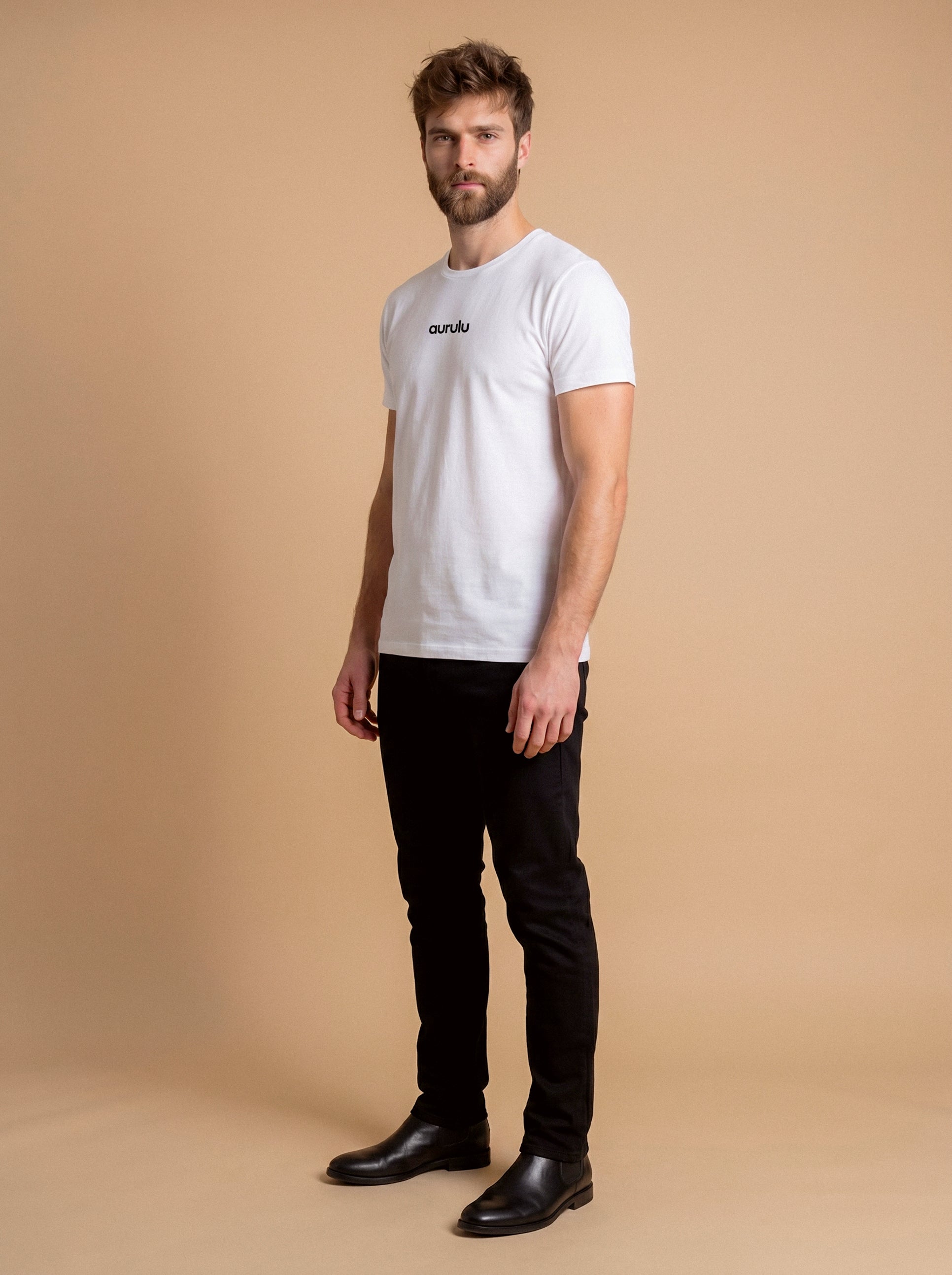 Aurulu Hi Babe organic cotton T-shirt with printed design, sustainable everyday shirt, soft fabric, casual fit, natural fiber material.