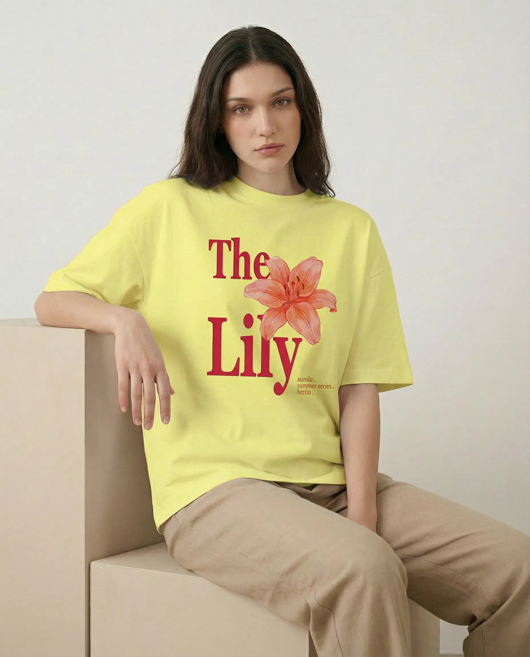 Aurulu The Lily women's oversized print tee featuring a relaxed fit and vibrant graphic design on soft fabric.