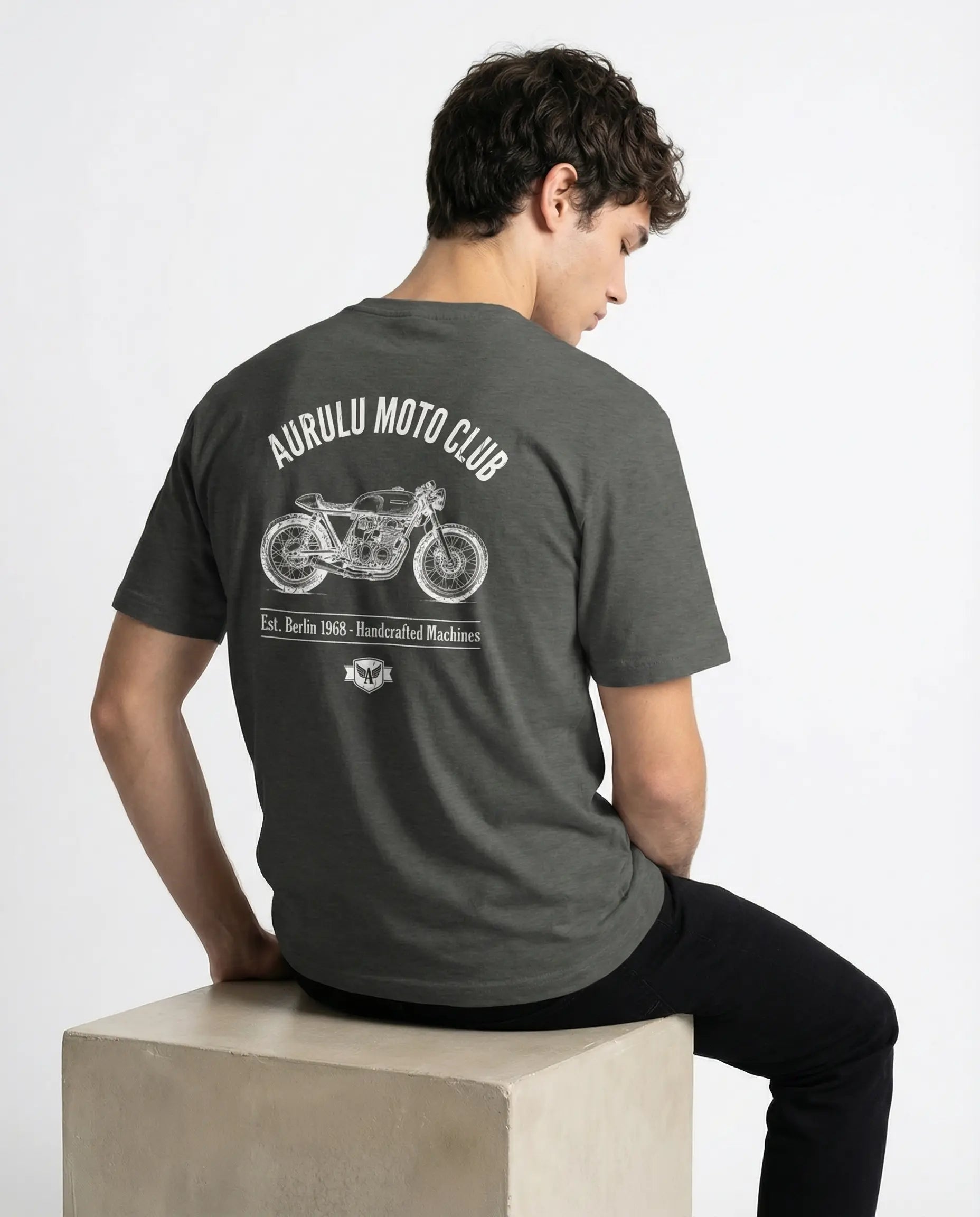 Aurulu Moto Club men's crewneck tee with printed design, showcasing casual style and comfortable fit.